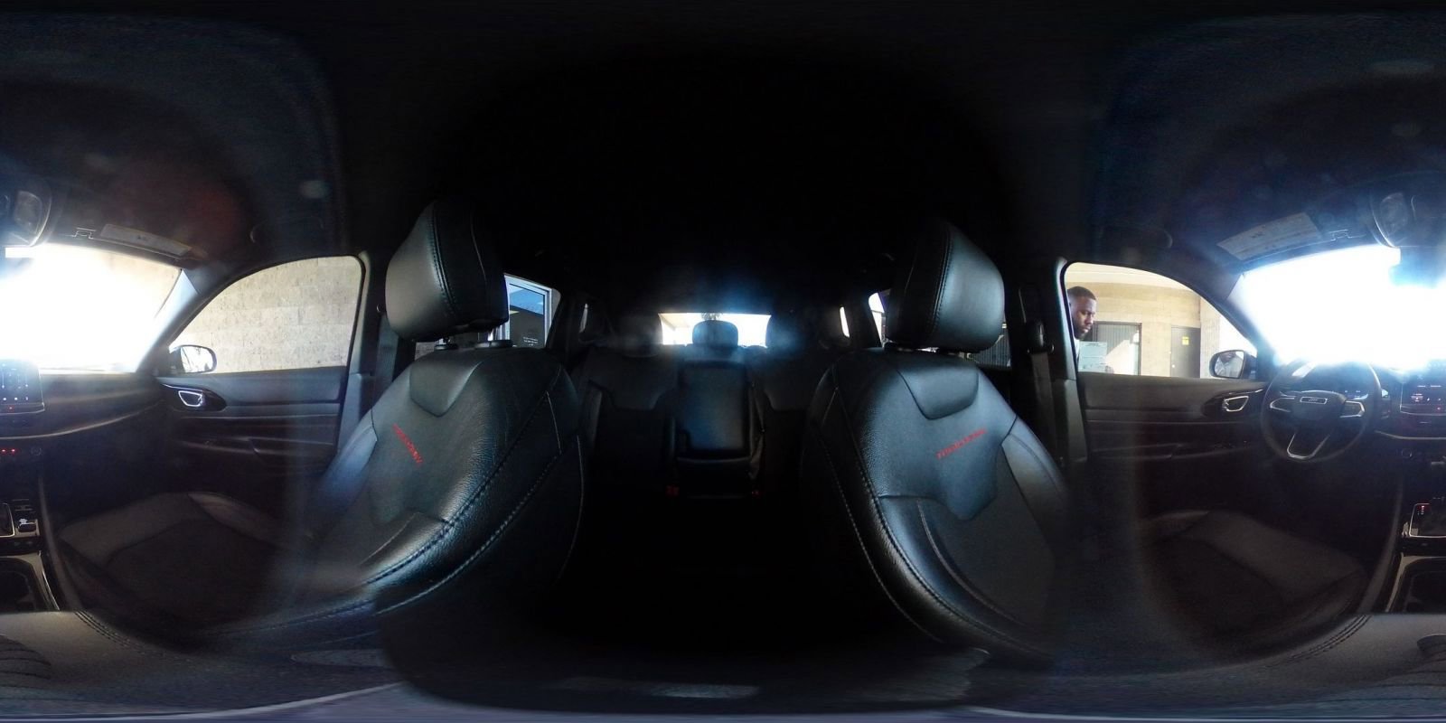 Used 2025 Jeep Compass Trailhawk AWD/4WD image 41