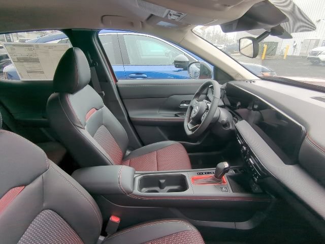 New 2026 Nissan Kicks SR w/ Cold Weather Package AWD/4WD image 14