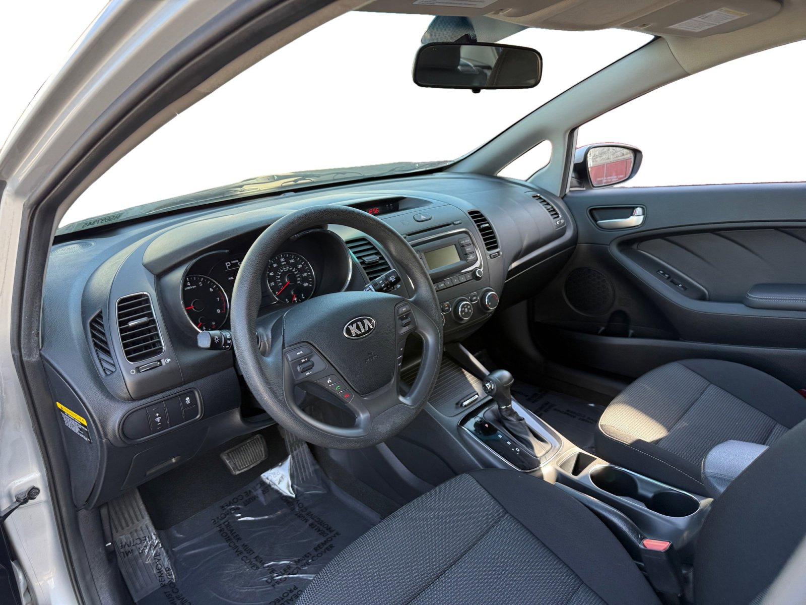 Used 2017 Kia Forte LX FWD image 9