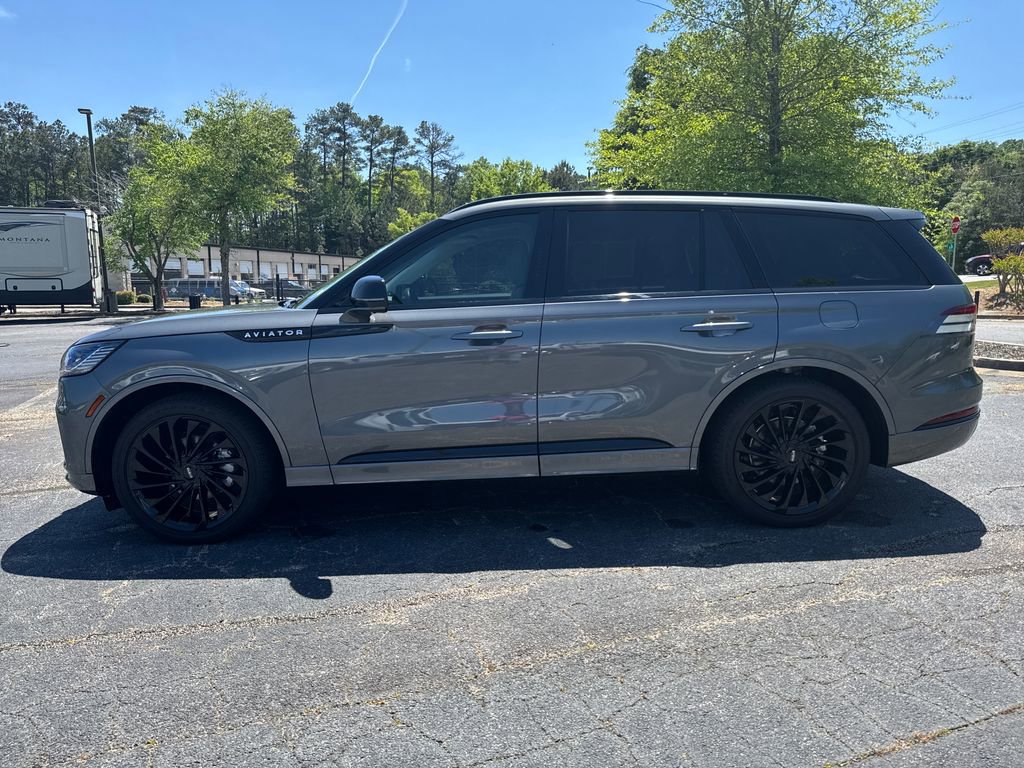 Used 2025 Lincoln Aviator Reserve w/ Jet Appearance Package image 21