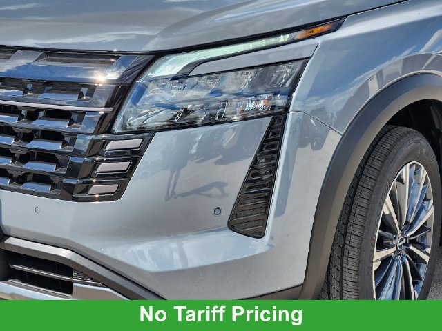 New 2026 Nissan Pathfinder Platinum FWD image 6