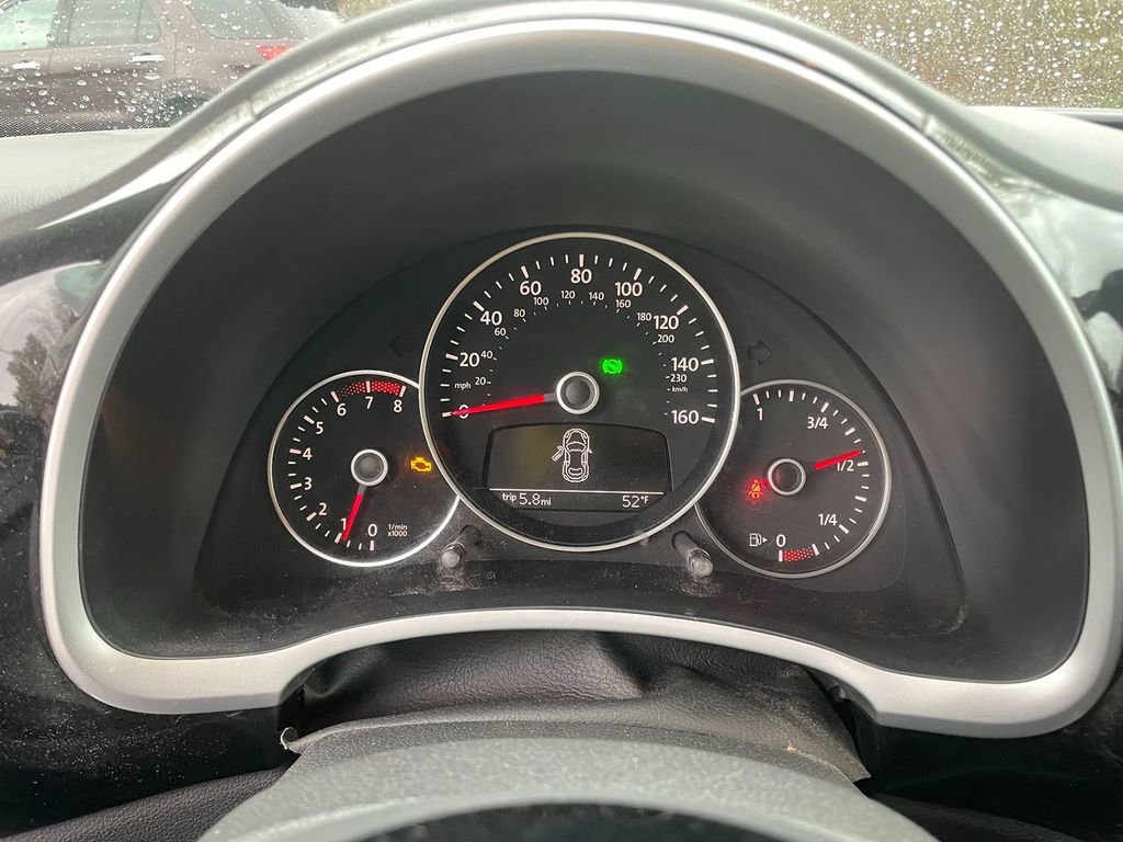 Used 2012 Volkswagen Beetle 2.5 FWD image 18