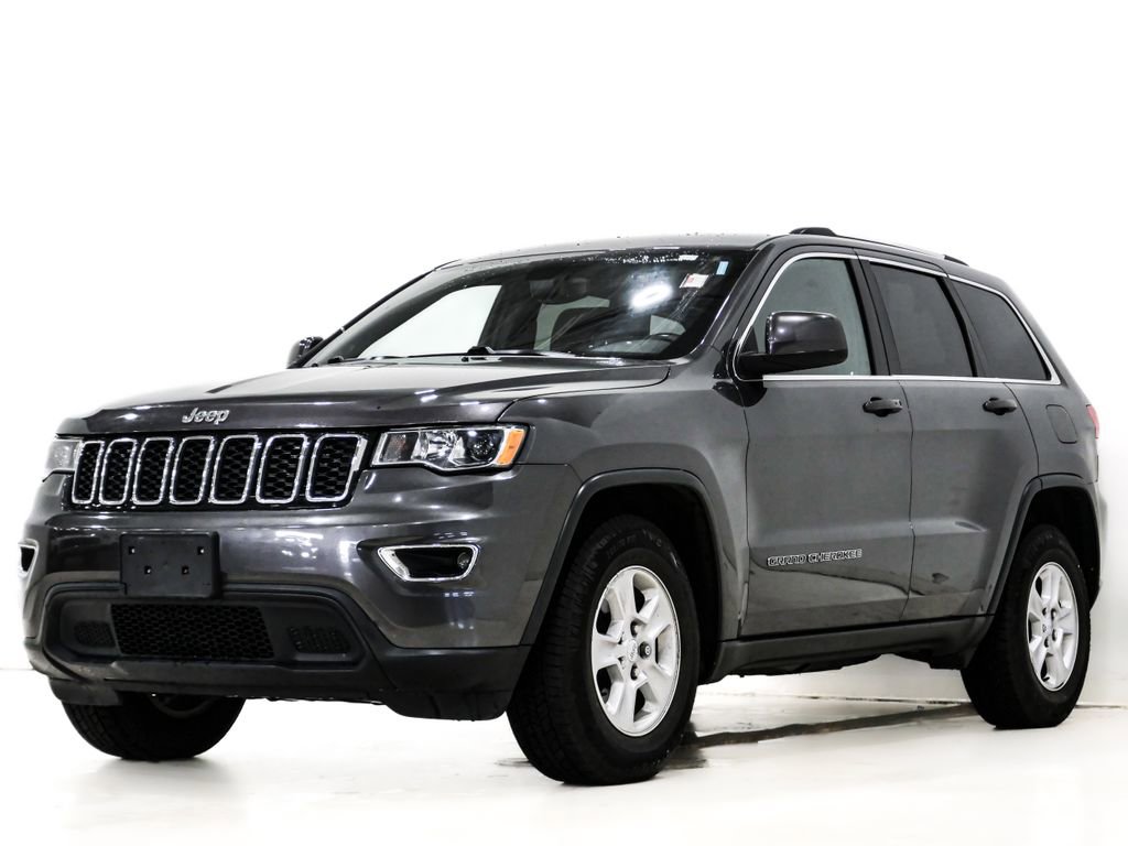 Used 2017 Jeep Grand Cherokee Laredo w/ Quick Order Package 23E AWD/4WD image 3