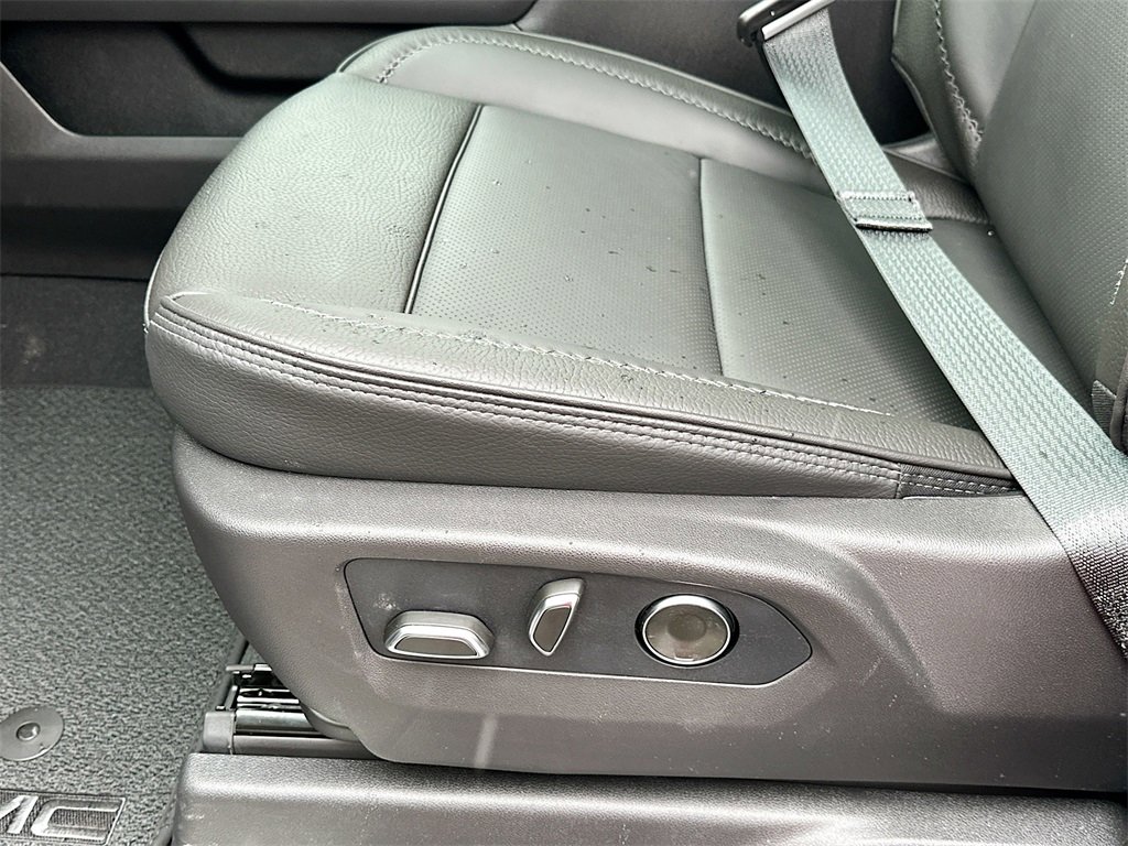 New 2026 GMC Sierra 2500 Denali w/ Denali Reserve Package image 9