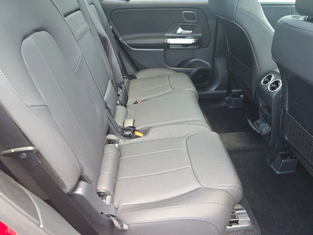 New 2026 Mercedes-Benz GLB 250 4MATIC image 20