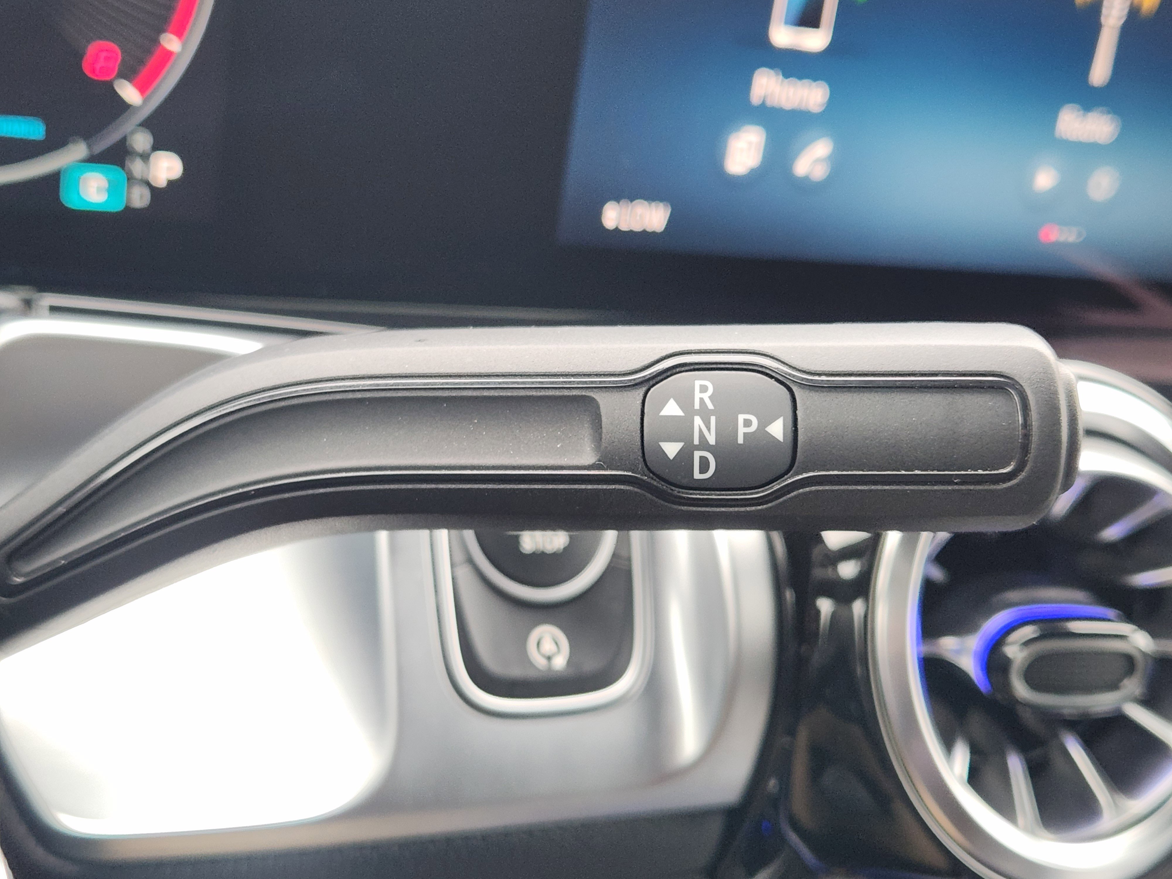 Used 2024 Mercedes-Benz GLB 250 4MATIC image 22