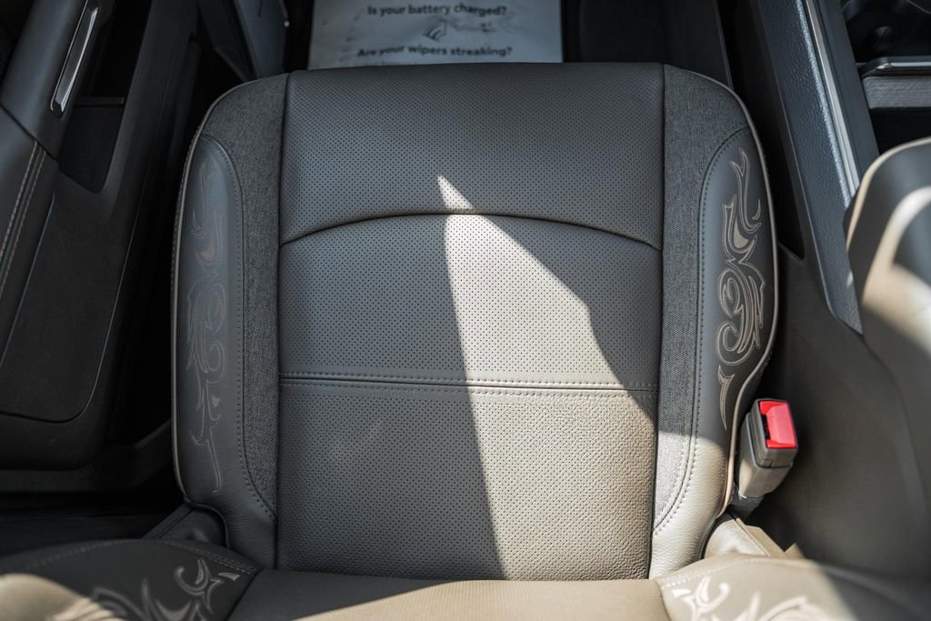 New 2026 RAM 3500 Longhorn image 38