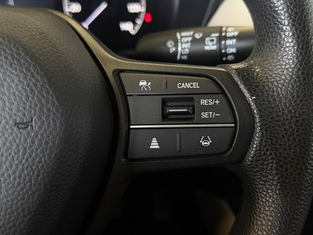 Used 2023 Honda HR-V LX image 29