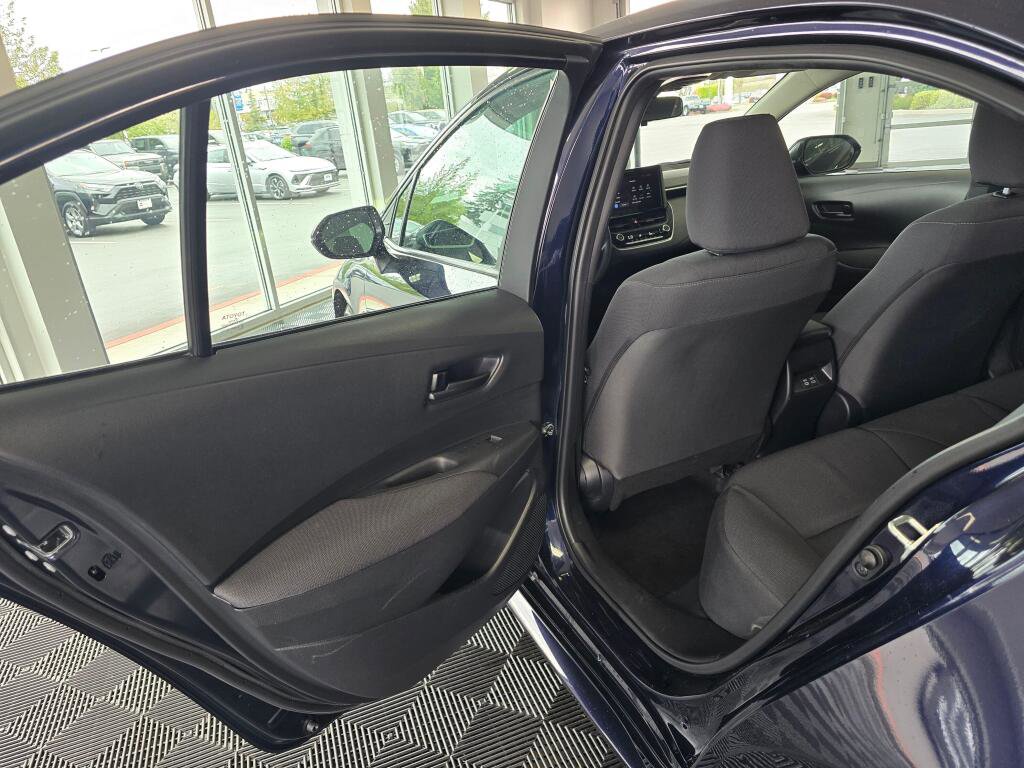 Used 2024 Toyota Corolla LE FWD image 34