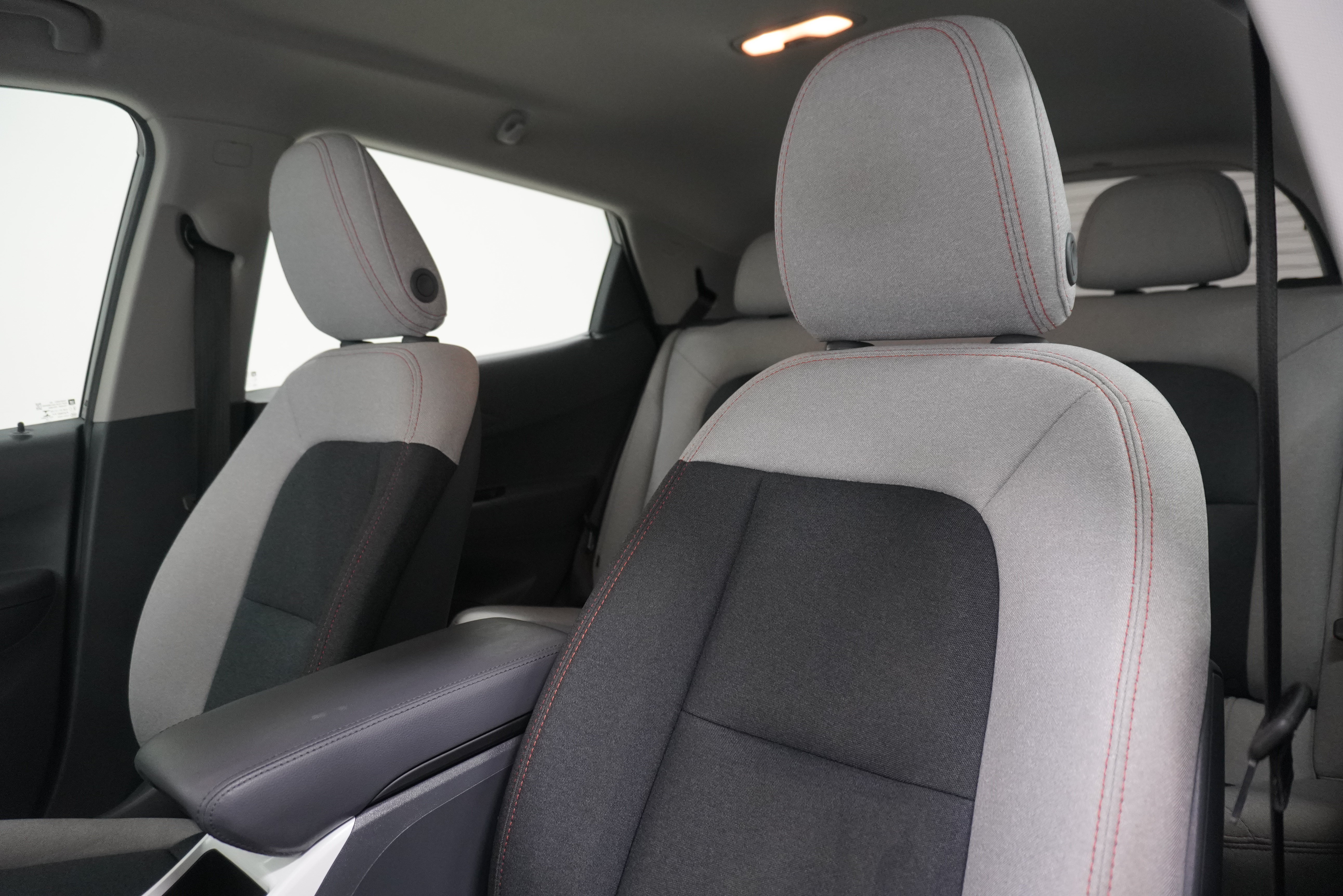 Used 2019 Chevrolet Bolt LT FWD image 11