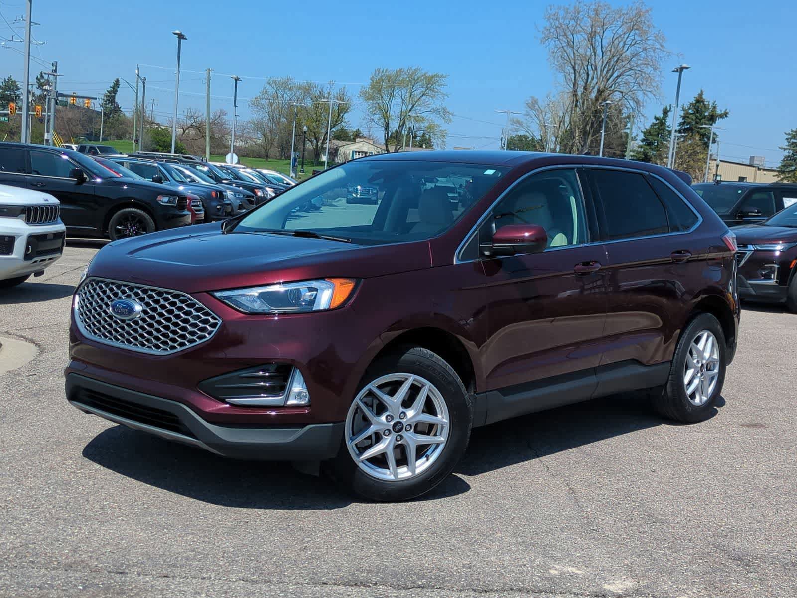 Used 2023 Ford Edge SEL w/ Convenience Package