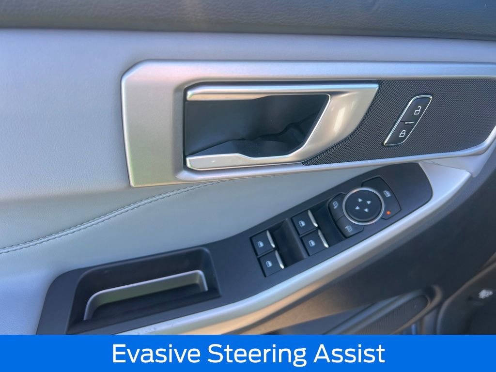 Certified 2023 Ford Explorer XLT w/ Equipment Group 202A image 13