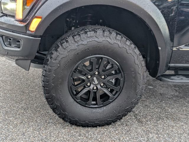 Certified 2025 Ford F150 Raptor AWD/4WD image 4