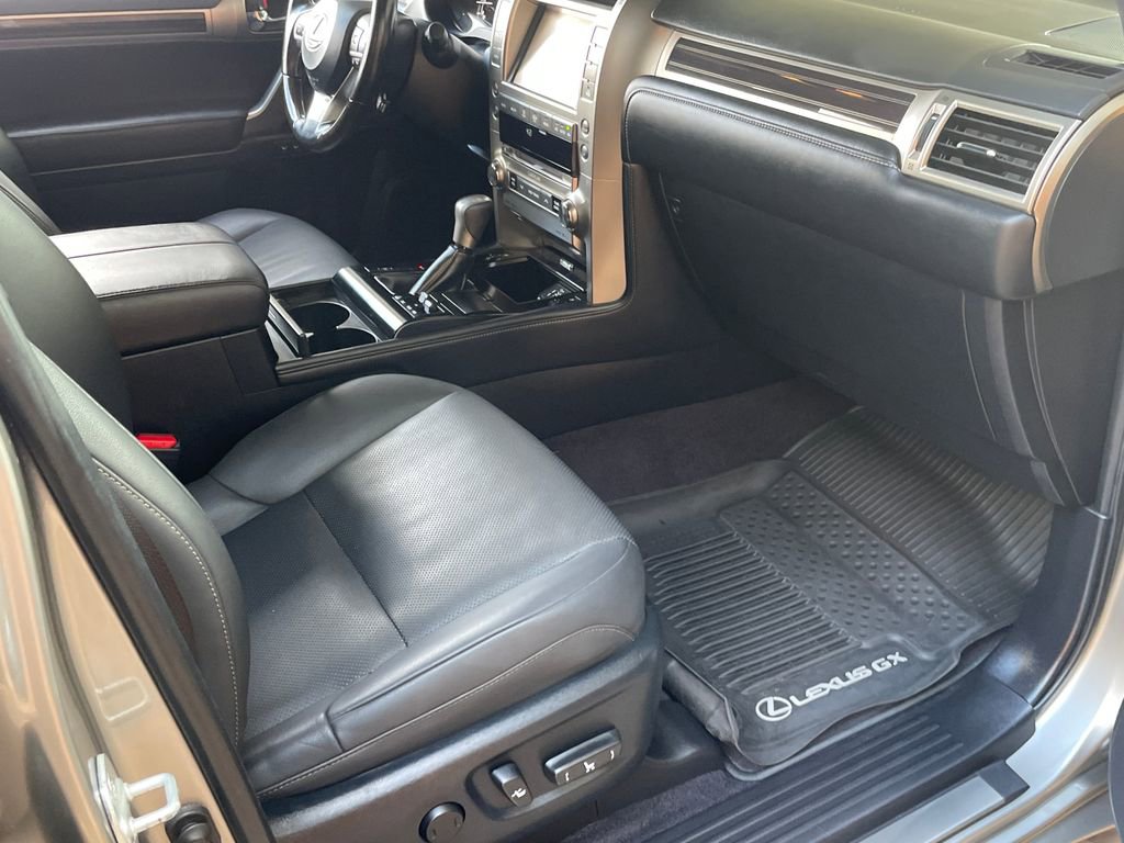 Used 2020 Lexus GX 460 Premium image 34