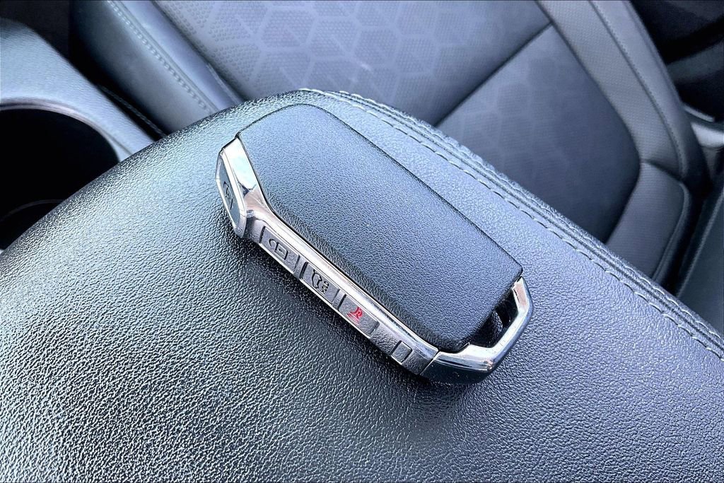 Used 2024 Kia Seltos SX w/ SX Sunroof Package image 32