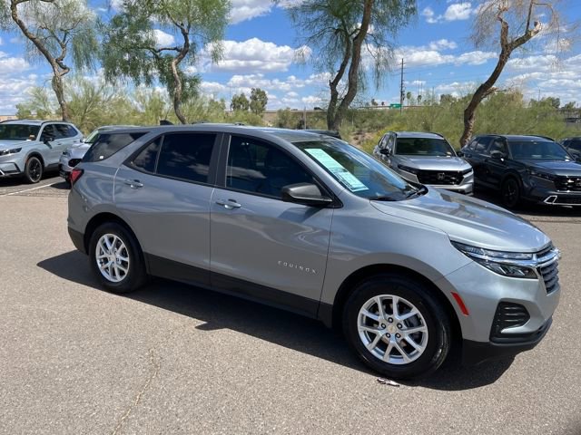 Used 2023 Chevrolet Equinox LS w/ LS Convenience Package image 18