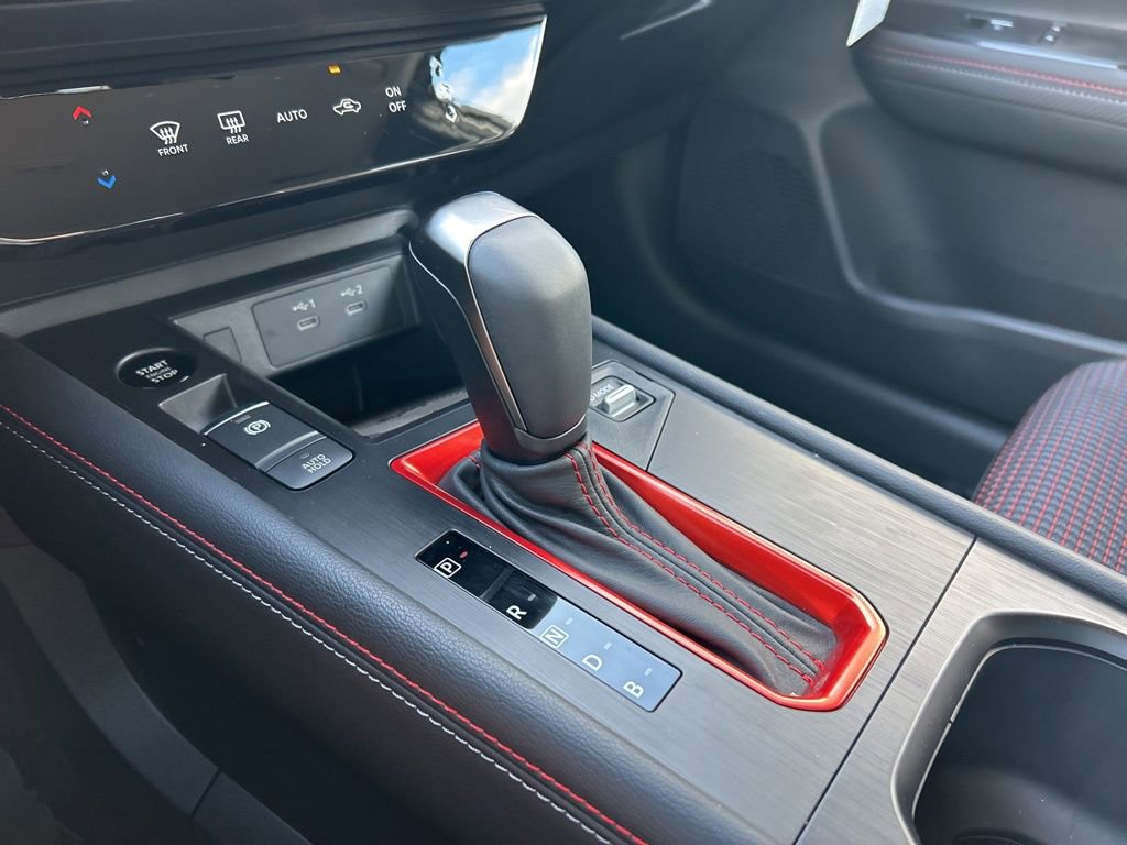 New 2026 Nissan Kicks SR FWD image 35