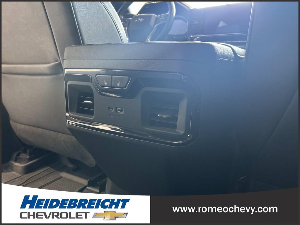Used 2024 Chevrolet Silverado 1500 ZR2 w/ Technology Package AWD/4WD image 18