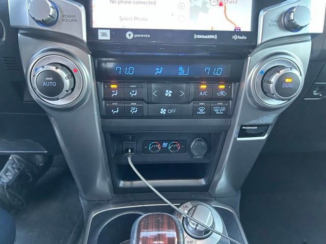 Used 2022 Toyota 4Runner Limited AWD/4WD image 17