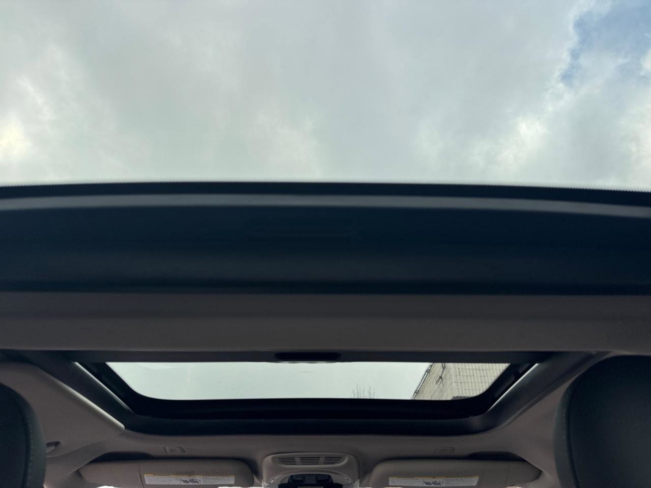 Used 2021 MINI Cooper 2-Door Hardtop w/ Storage Package image 15