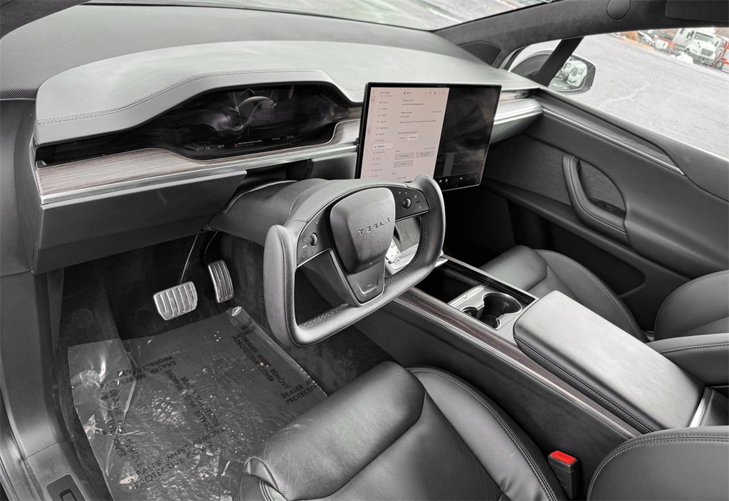Used 2022 Tesla Model X image 24