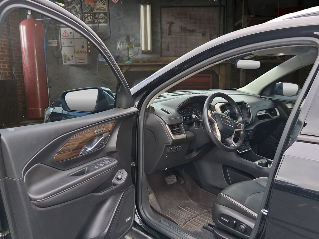 Used 2020 GMC Terrain Denali w/ LPO, Floor Liner Package FWD image 14