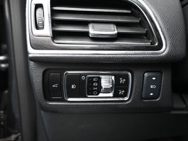 Used 2023 Lincoln Navigator Reserve image 14