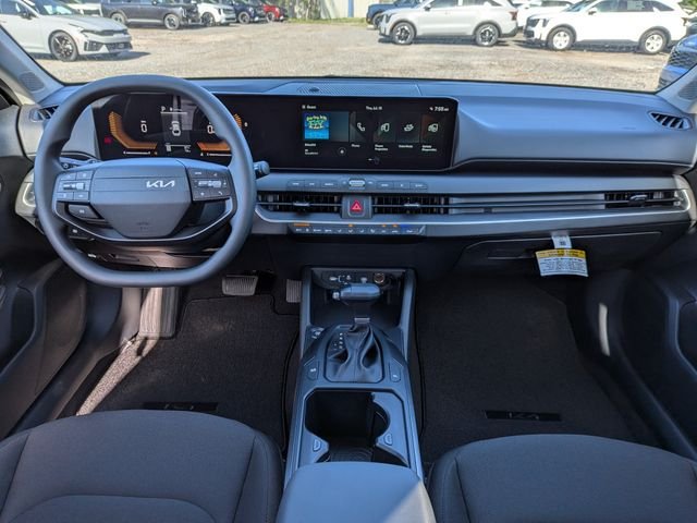 New 2026 Kia K4 FWD image 15