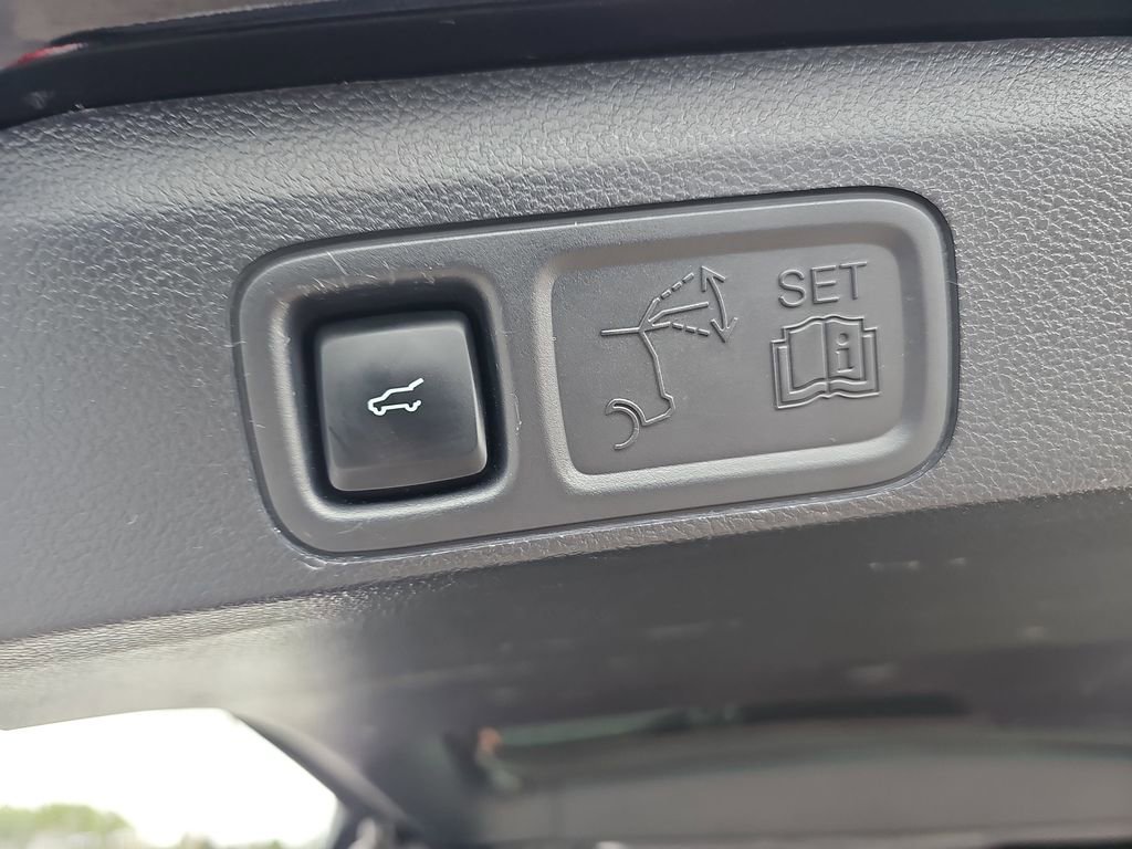 Used 2024 Ford Expedition Max Limited image 18