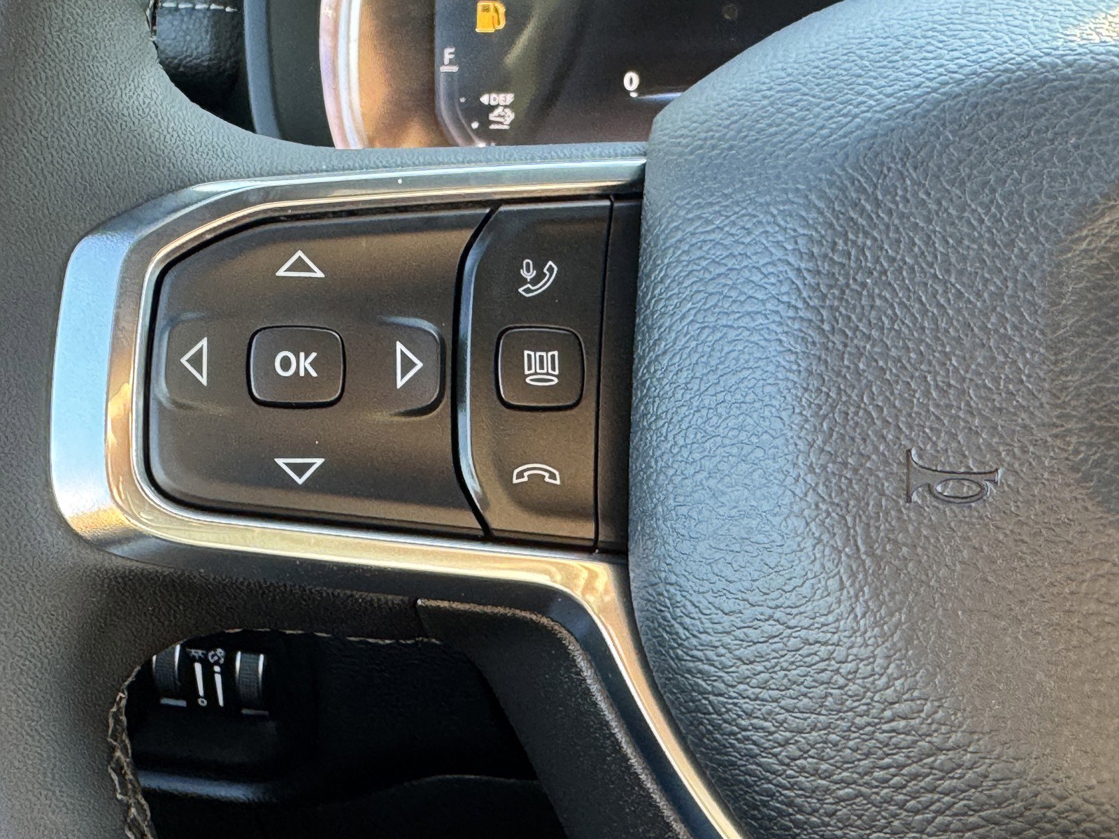 Used 2026 RAM 3500 Laramie w/ Towing Technology Group image 25