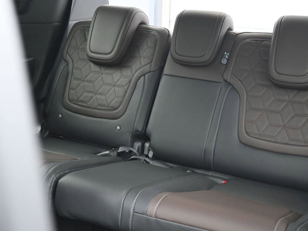 New 2026 Nissan Armada Platinum Reserve image 21