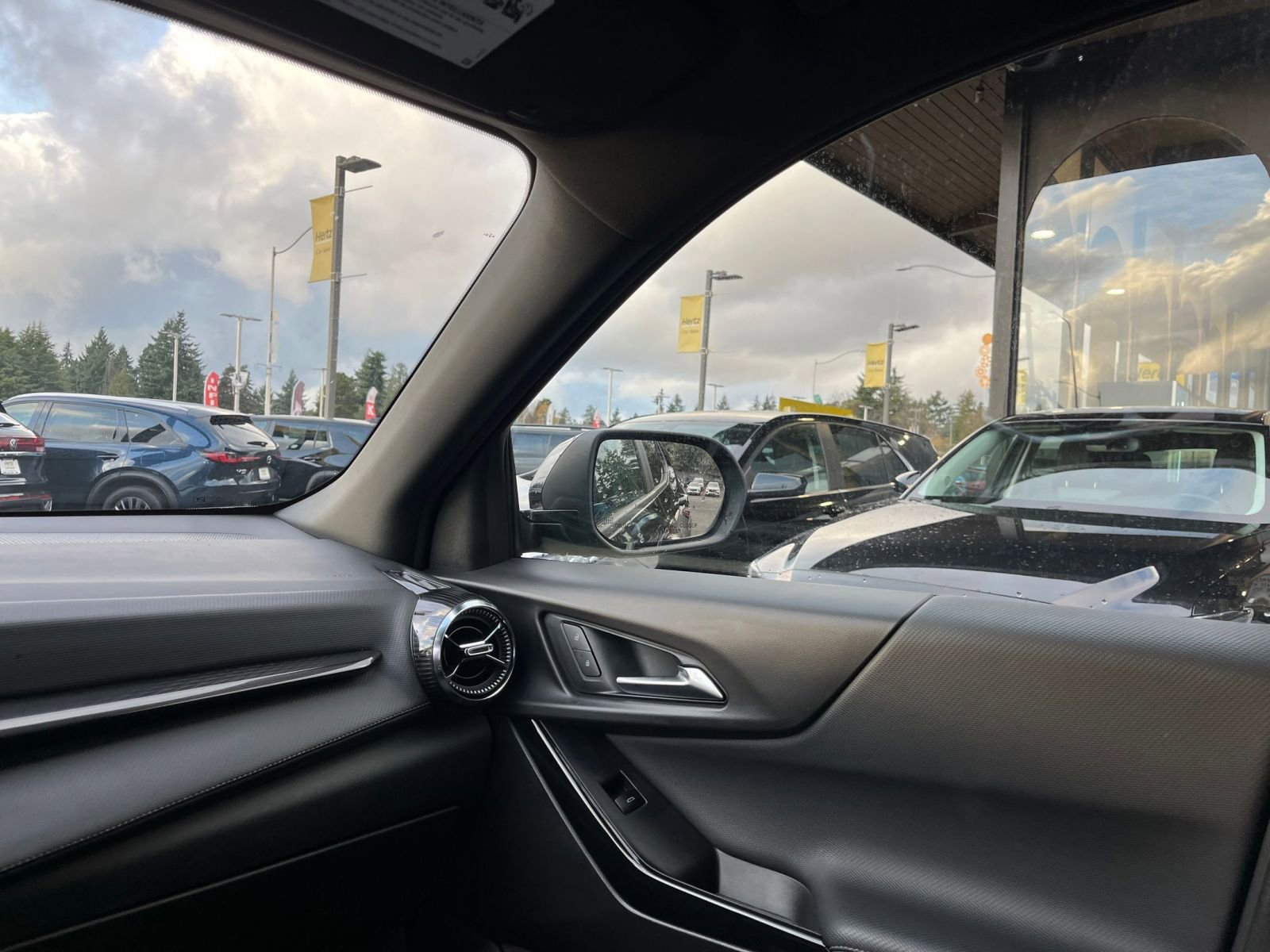 Used 2025 Chevrolet Equinox LT image 35