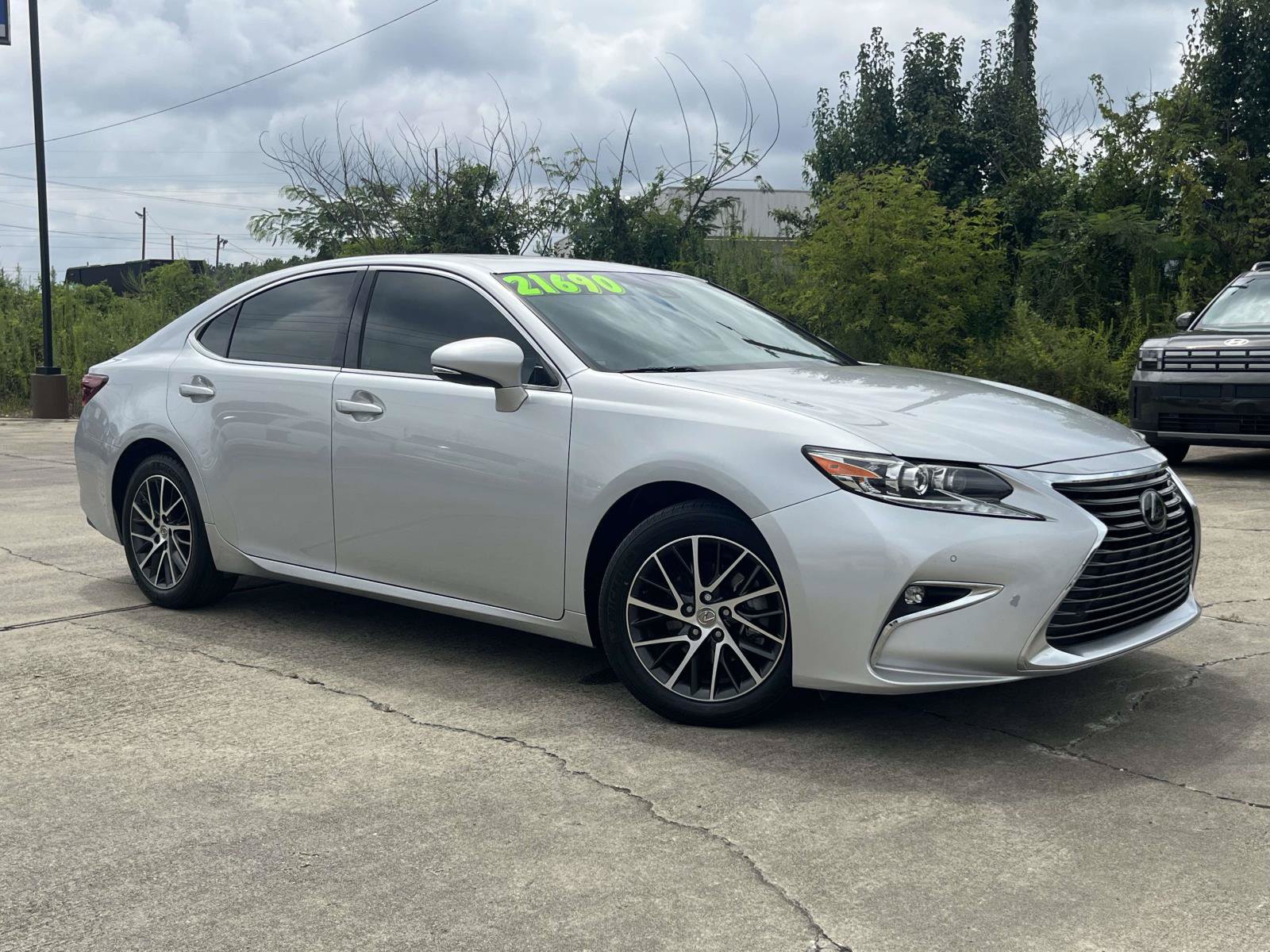 Used 2016 Lexus ES 350 w/ Luxury Package w/Wood Trim