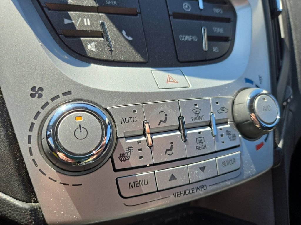 Used 2017 Chevrolet Equinox LT w/ Convenience Package image 29