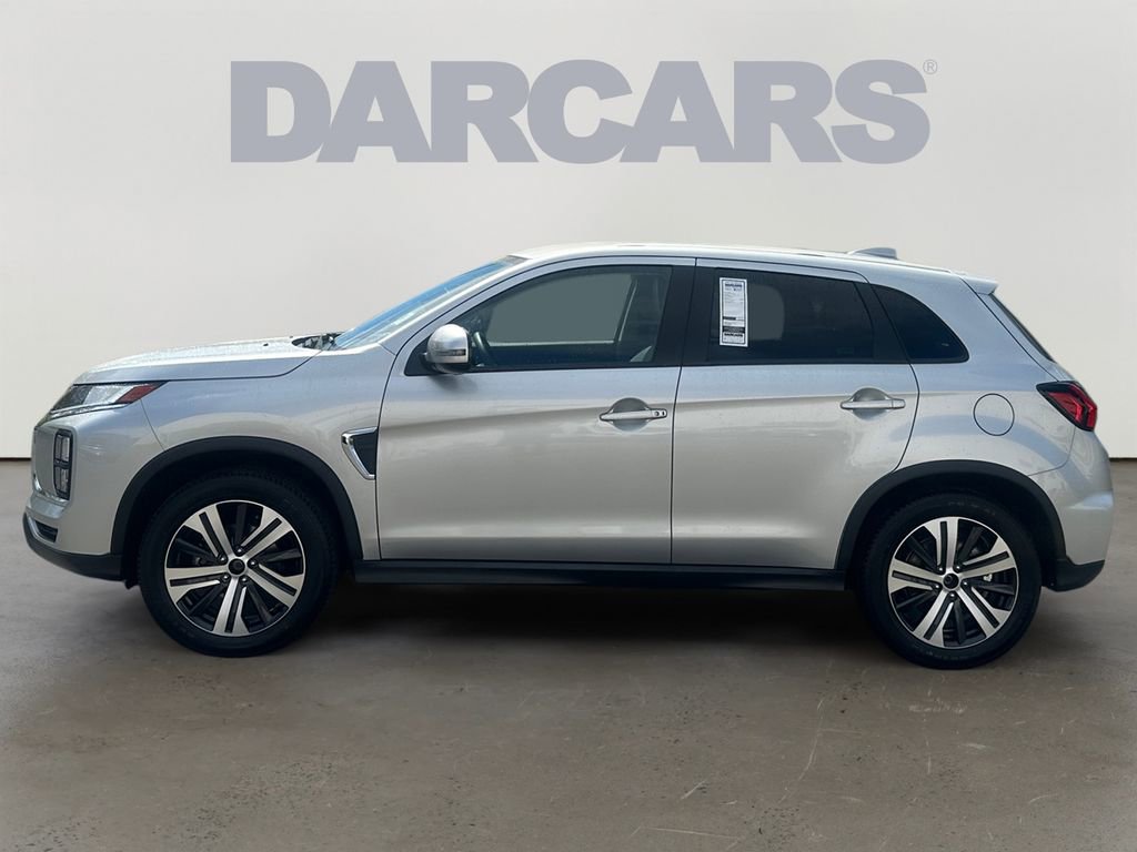 Used 2025 Mitsubishi Outlander Sport SE AWD/4WD image 4