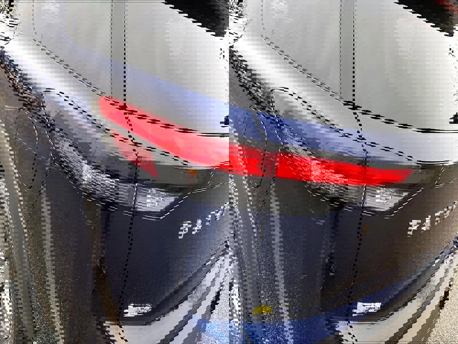 Certified 2024 Nissan Pathfinder SV image 33