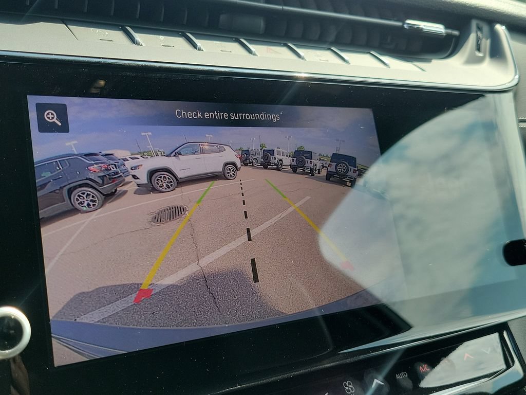 New 2027 Jeep Grand Cherokee Limited AWD/4WD image 17