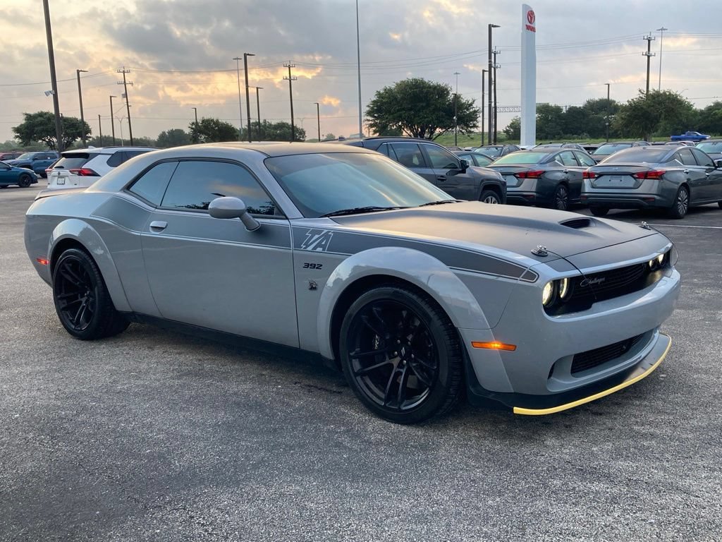 Used 2022 Dodge Challenger R/T Scat Pack RWD image 3
