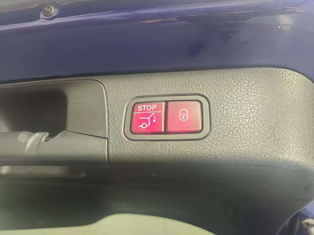 Used 2021 Mercedes-Benz GLB 250 4MATIC image 33