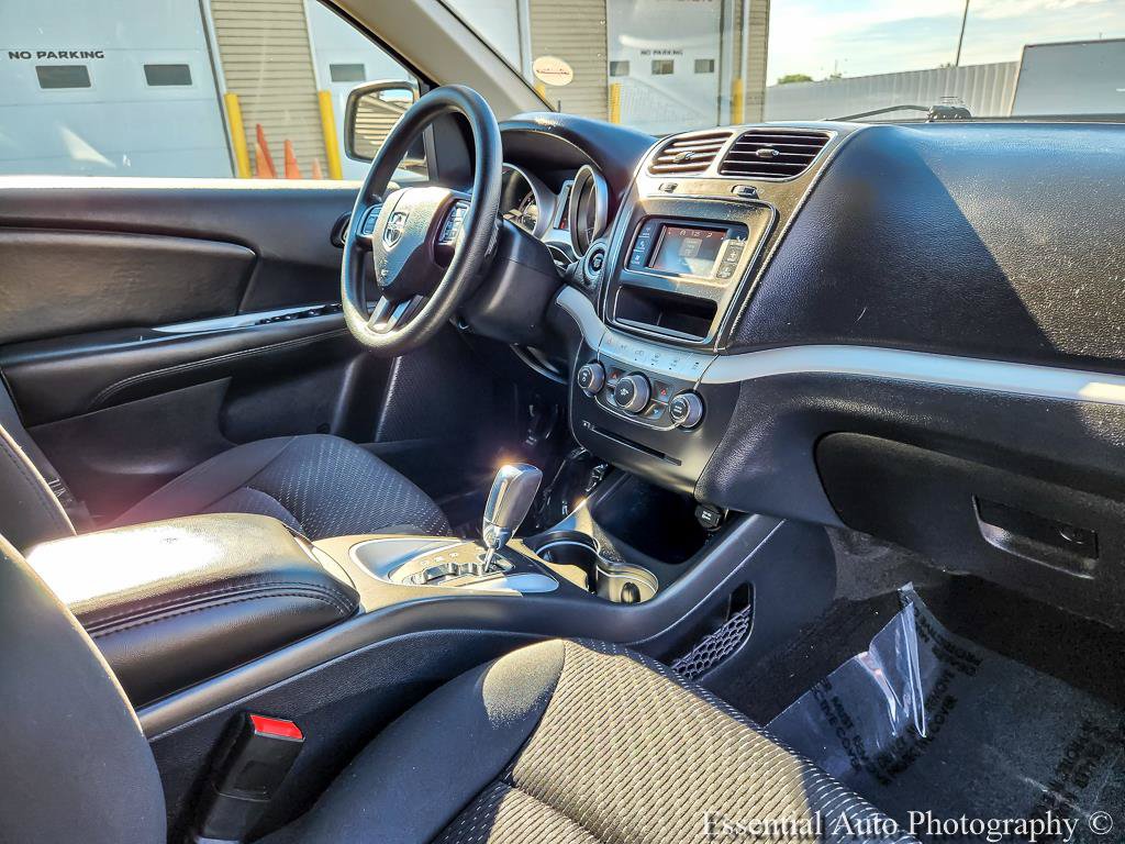 Used 2018 Dodge Journey SXT w/ Blacktop Package FWD image 30