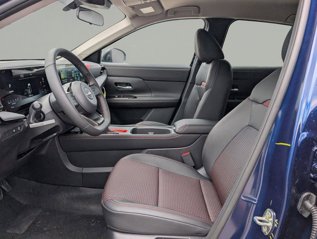 New 2026 Nissan Kicks SR image 17