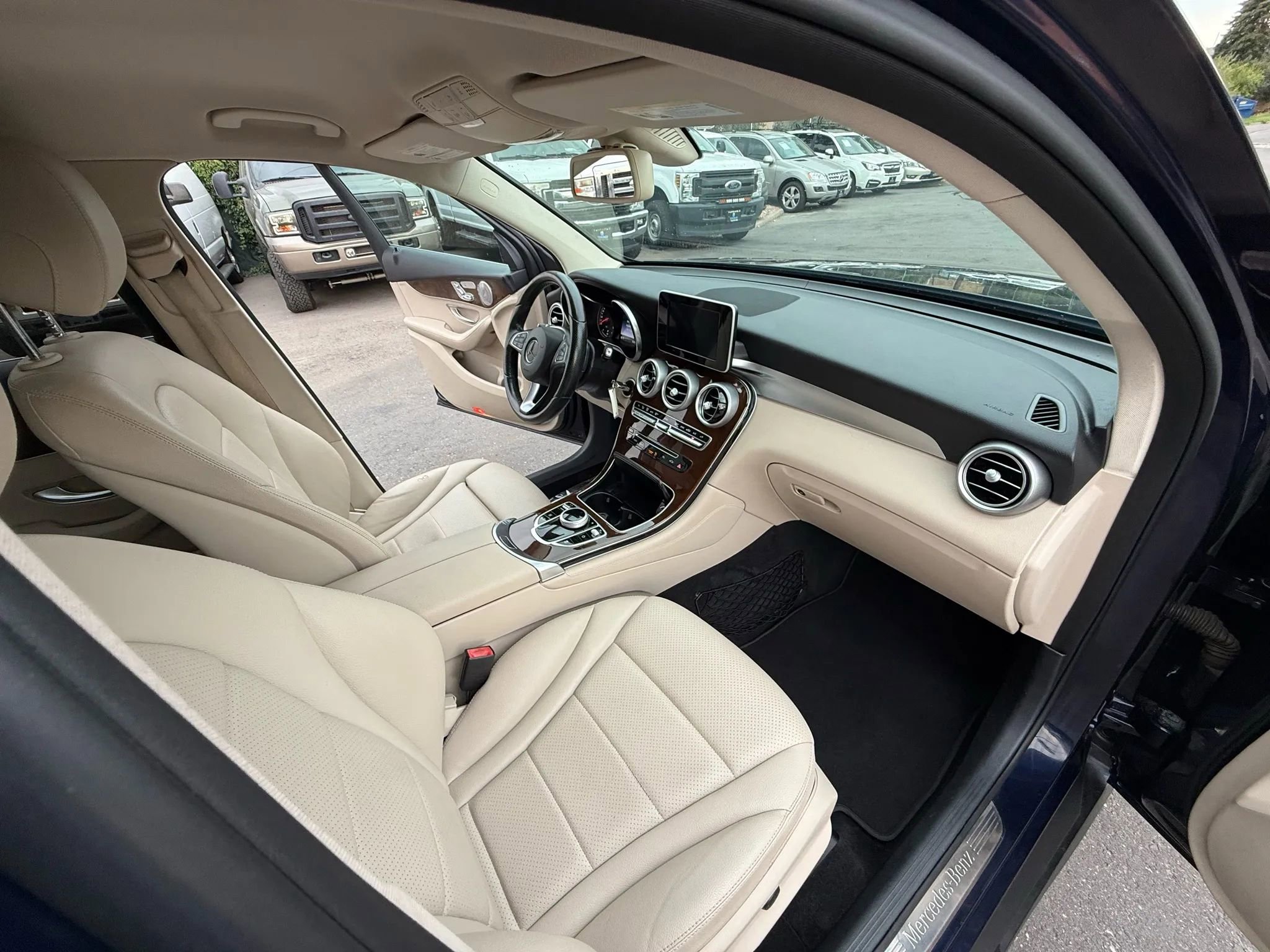 Used 2017 Mercedes-Benz GLC 300 image 19