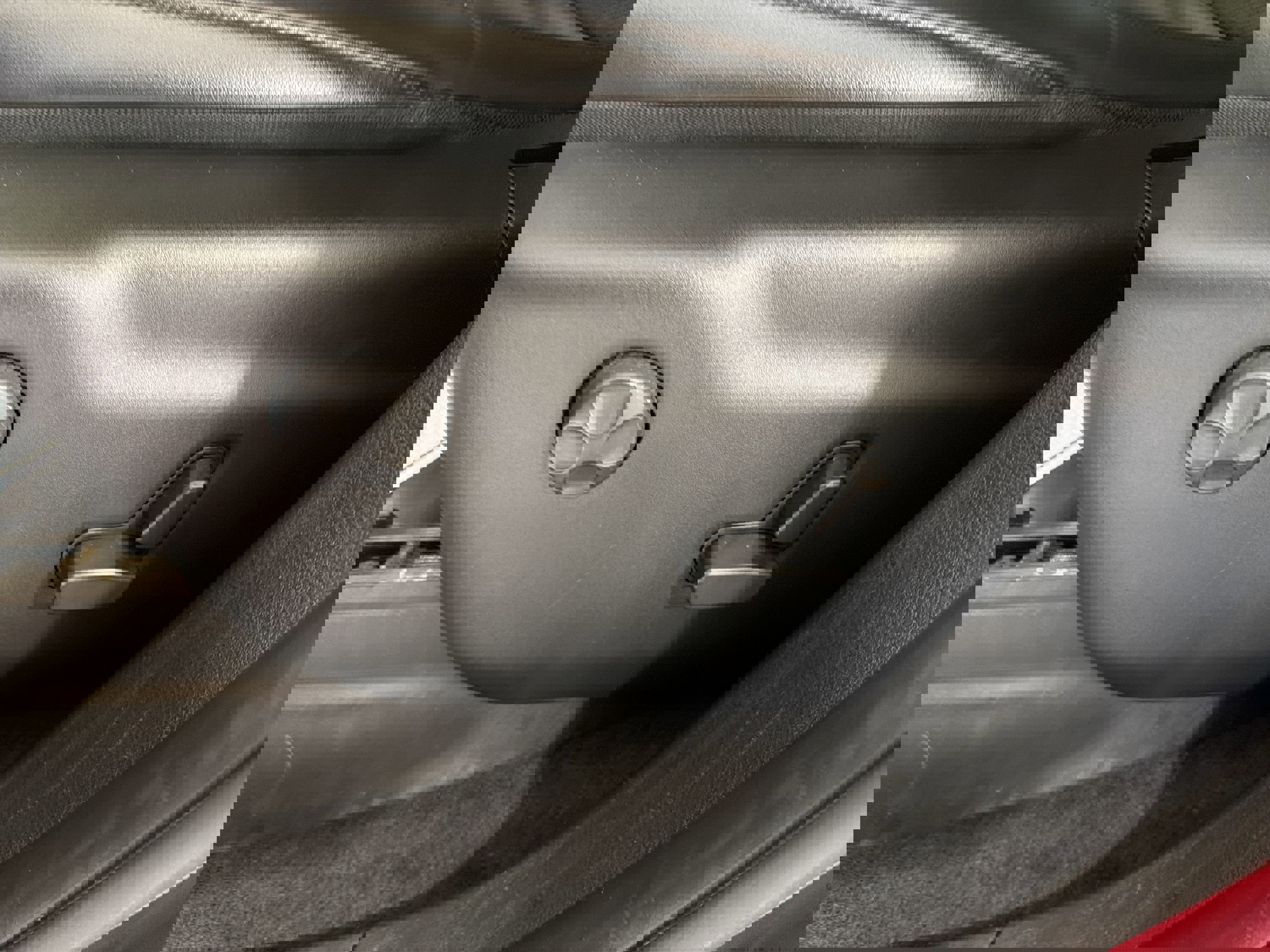 Used 2015 Jeep Grand Cherokee Altitude image 11