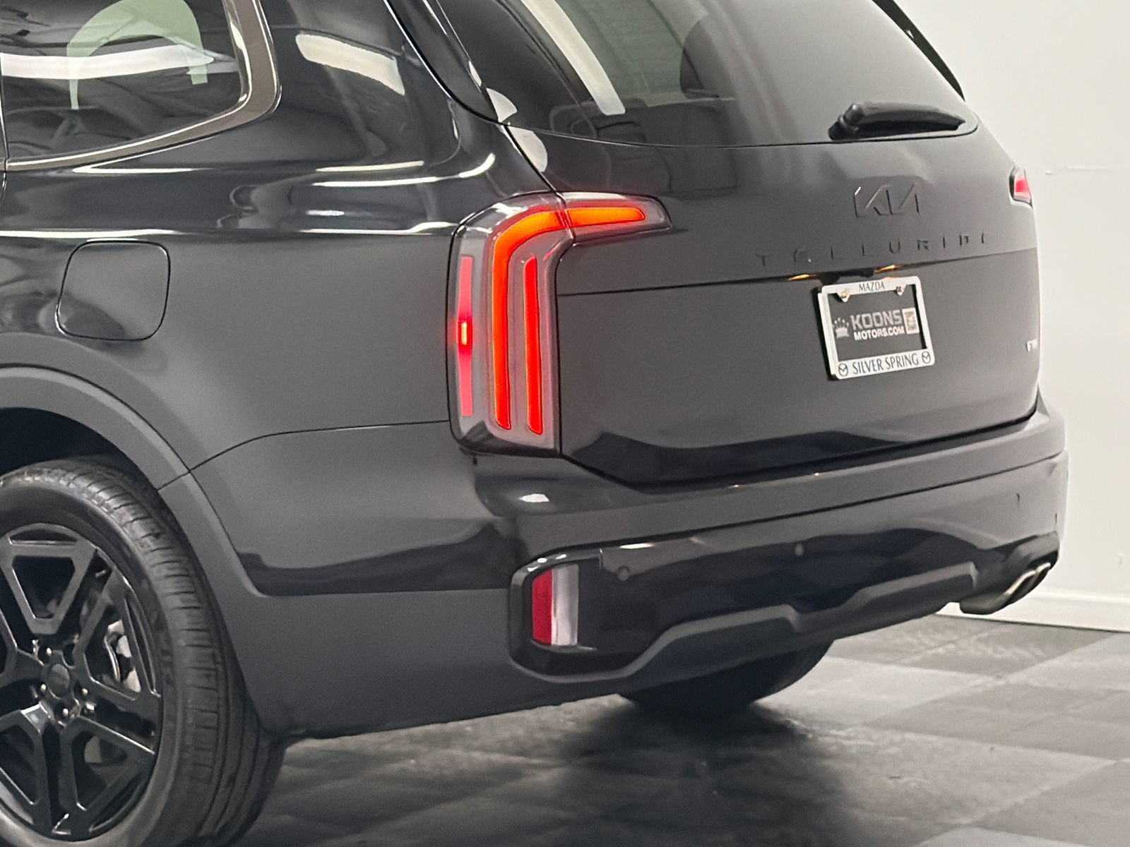 Used 2025 Kia Telluride SX X-Line AWD/4WD image 7
