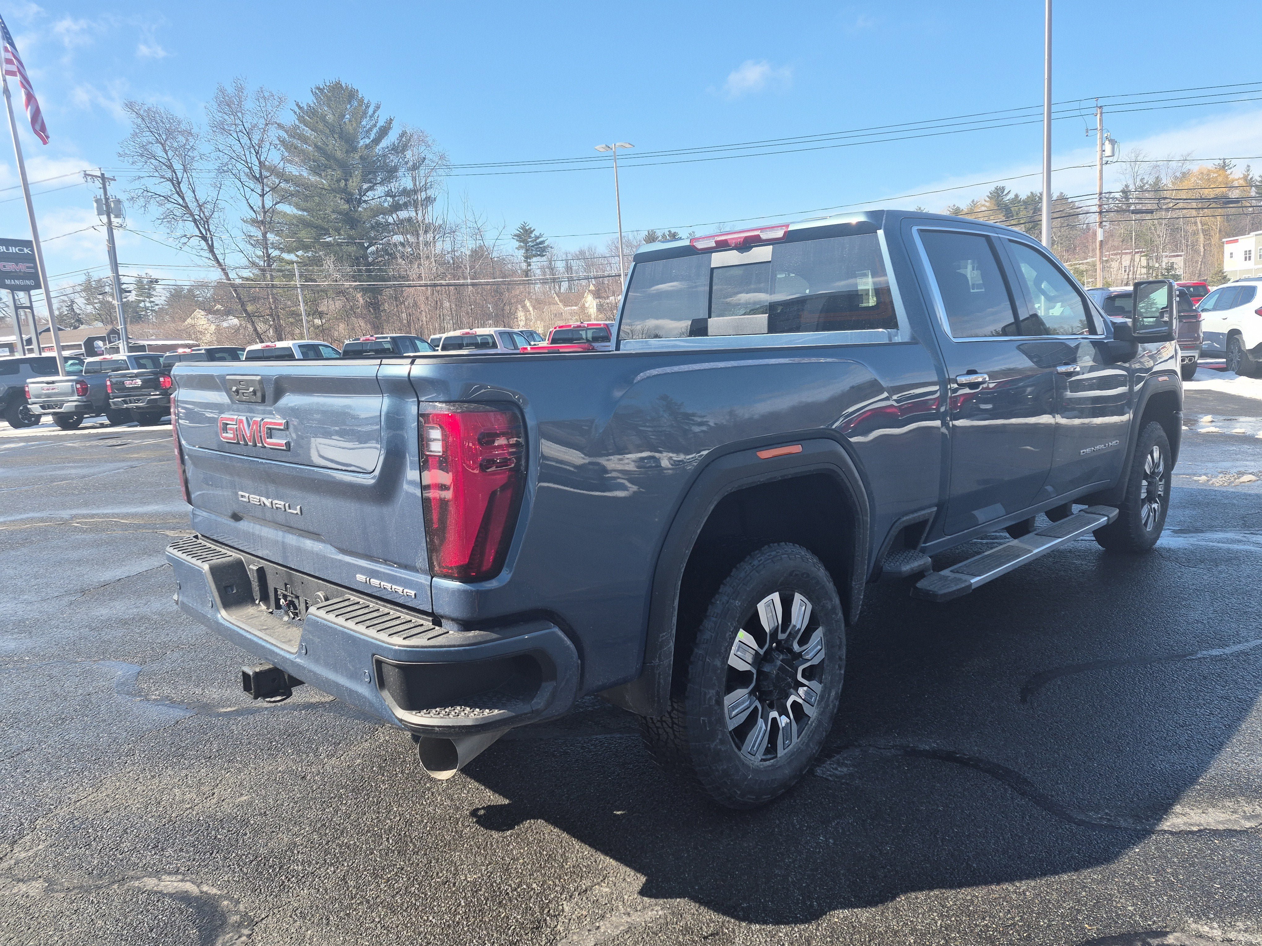 New 2026 GMC Sierra 2500 Denali w/ Denali Reserve Package AWD/4WD image 5