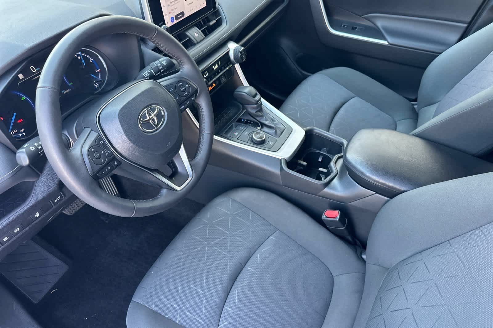 Used 2024 Toyota RAV4 XLE w/ Convenience Package AWD/4WD image 12