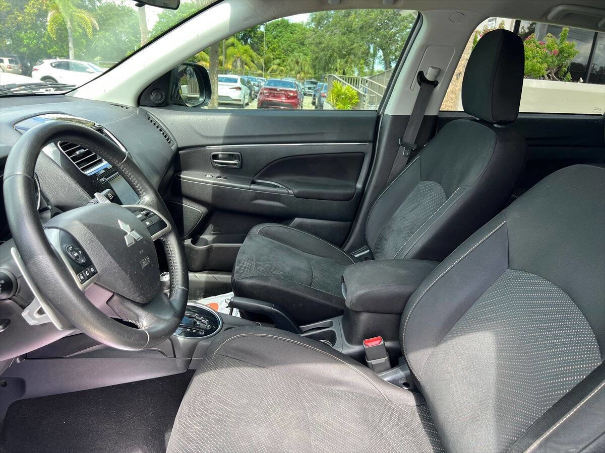Used 2015 Mitsubishi Outlander Sport SE image 9