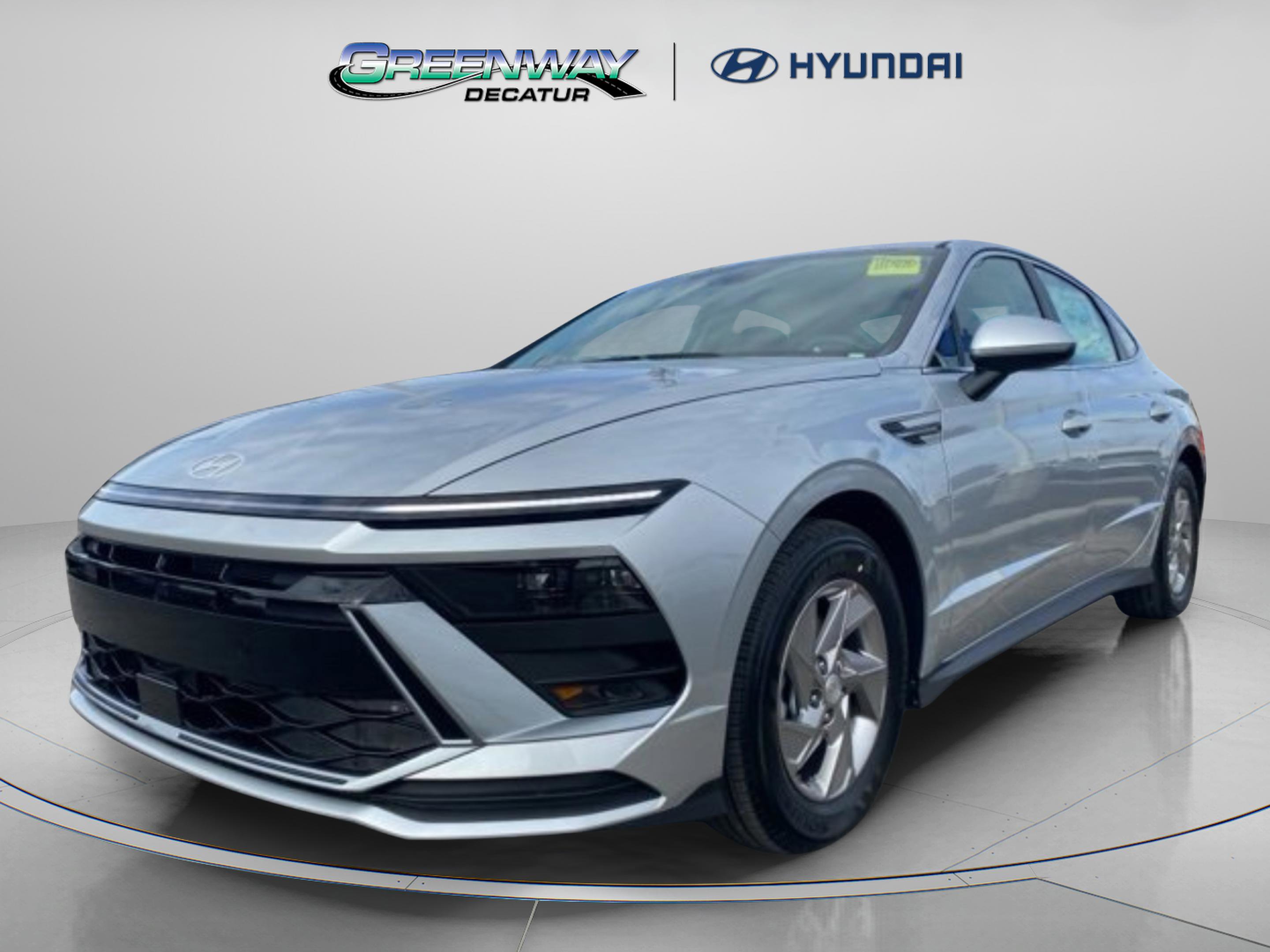 New 2026 Hyundai Sonata SE FWD image 3