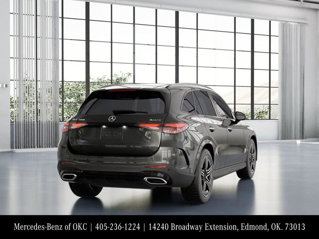 Used 2026 Mercedes-Benz GLC 300 4MATIC image 23