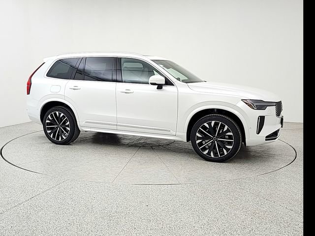 New 2026 Volvo XC90 B5 Plus w/ Protection Package image 3